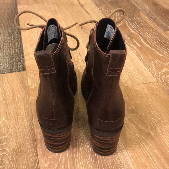 New Sorel Cate Lace Booties in Burro - Picture 5 of 8